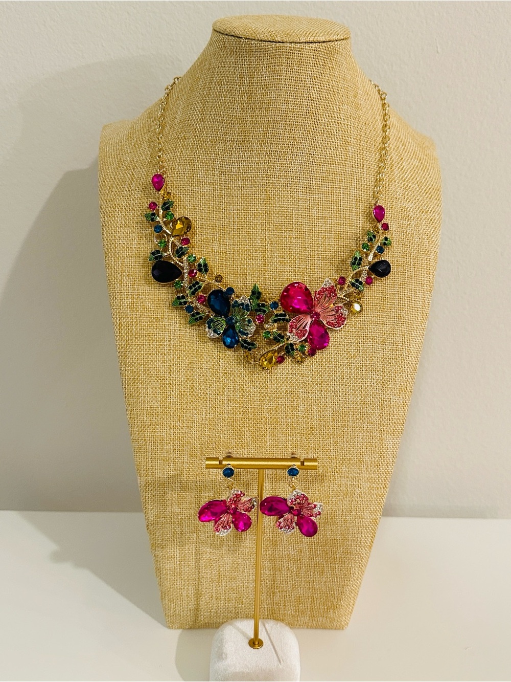 Fashion Jewelry Gold Multicolor Crystal Floral Necklace and Earrings set